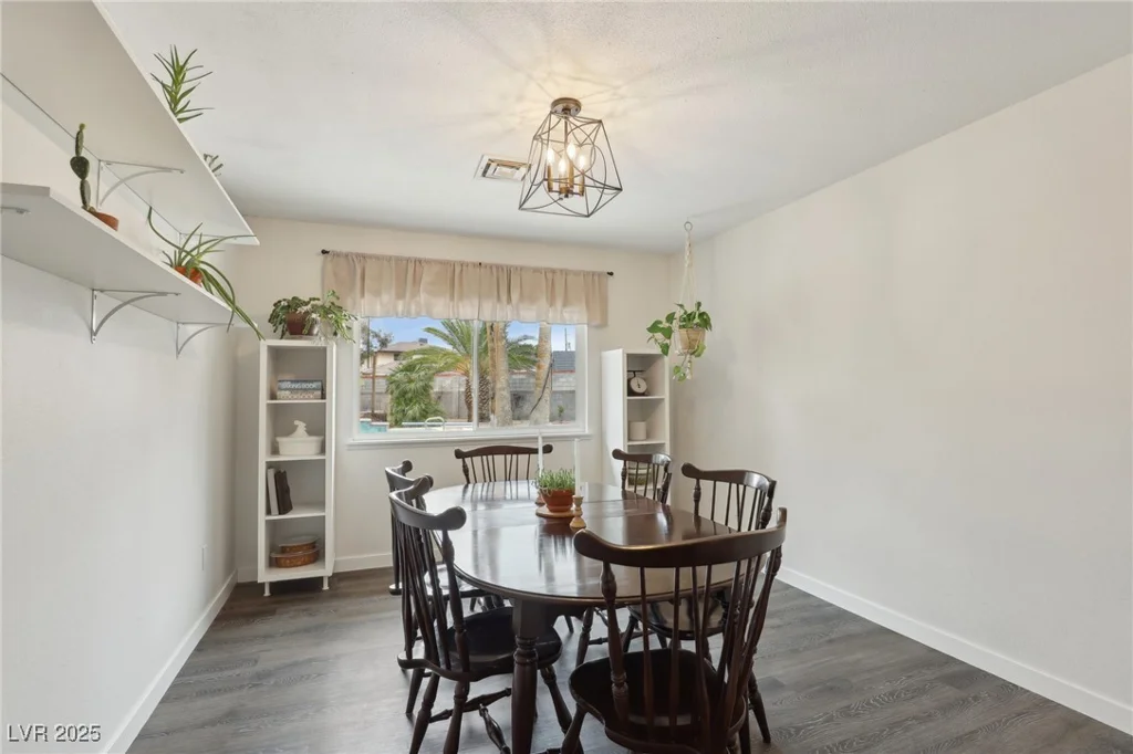 3155 Duneville, Las Vegas, NV 89146