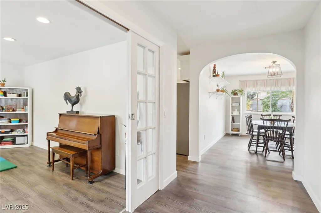 3155 Duneville, Las Vegas, NV 89146
