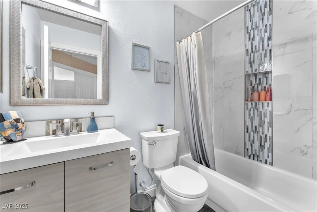 10113 Walhalla Plateau, Las Vegas, NV 89148