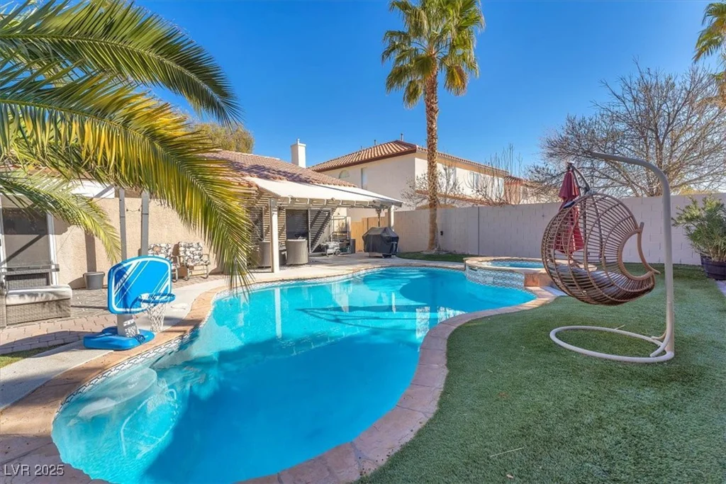 10113 Walhalla Plateau, Las Vegas, NV 89148