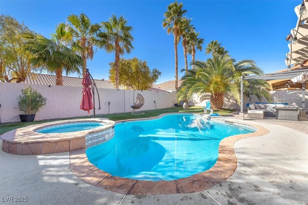 10113 Walhalla Plateau, Las Vegas, NV 89148