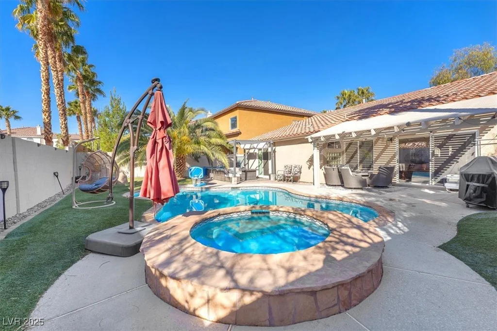 10113 Walhalla Plateau, Las Vegas, NV 89148