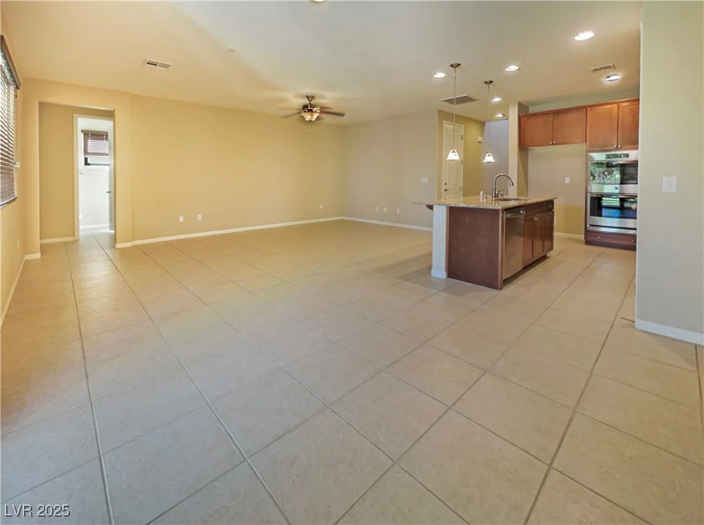 10331 Northern Hills, Las Vegas, NV 89166