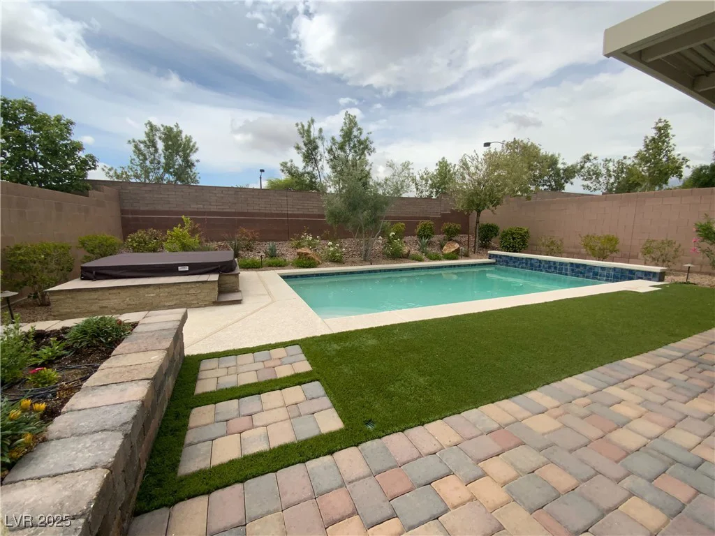 10331 Northern Hills, Las Vegas, NV 89166