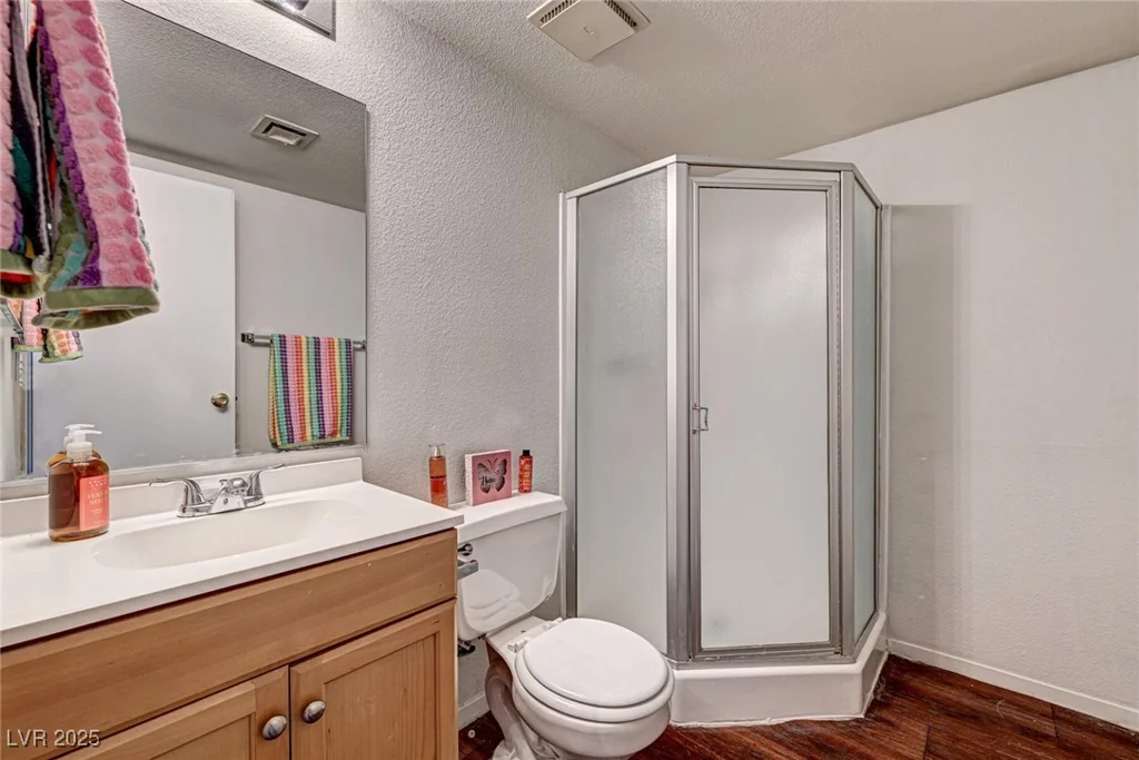 6641 Silverstream, Las Vegas, NV 89107