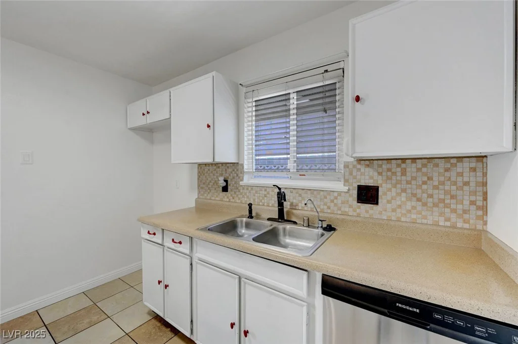 6205 Parsifal, Las Vegas, NV 89107