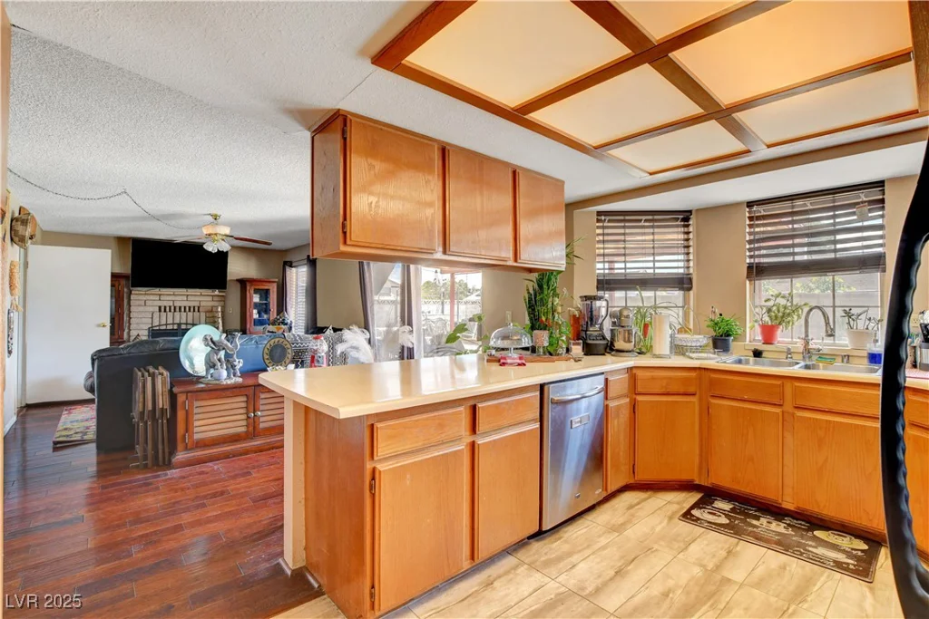 5731 Fonchester, Las Vegas, NV 89110