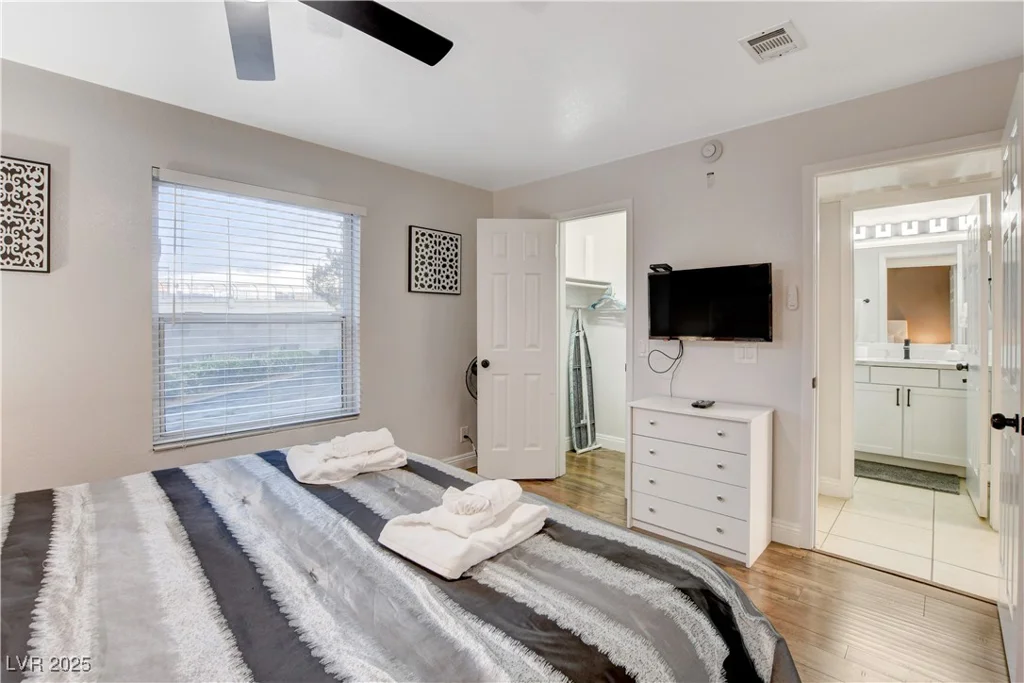 4200 Valley View, Las Vegas, NV 89103