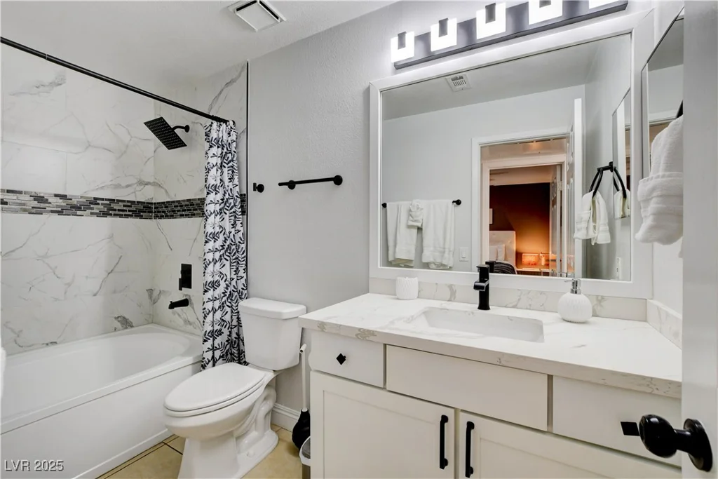 4200 Valley View, Las Vegas, NV 89103