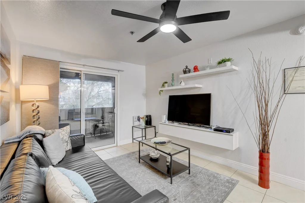 4200 Valley View, Las Vegas, NV 89103