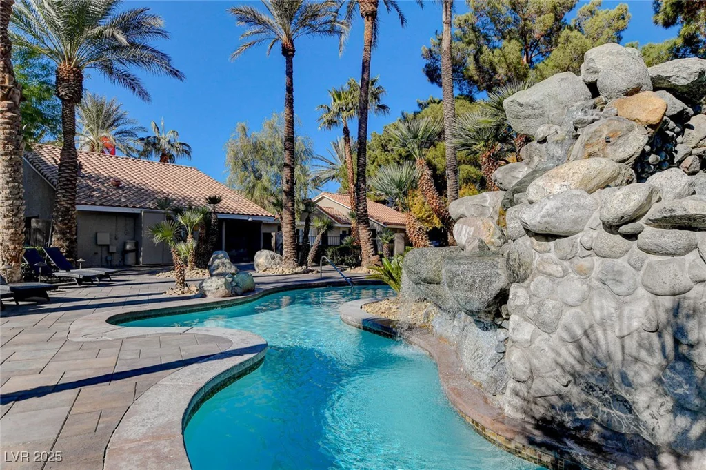 4200 Valley View, Las Vegas, NV 89103