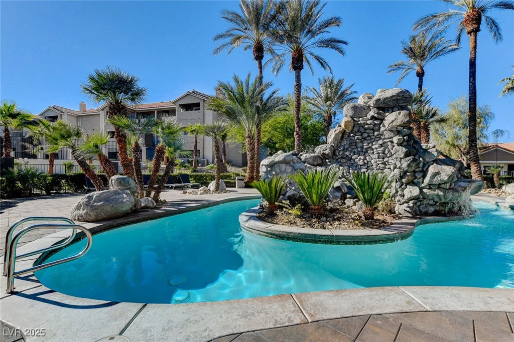 4200 Valley View, Las Vegas, NV 89103