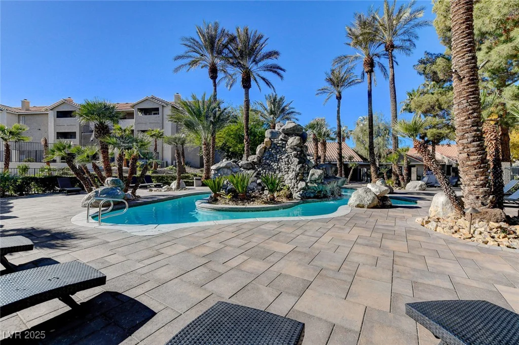 4200 Valley View, Las Vegas, NV 89103