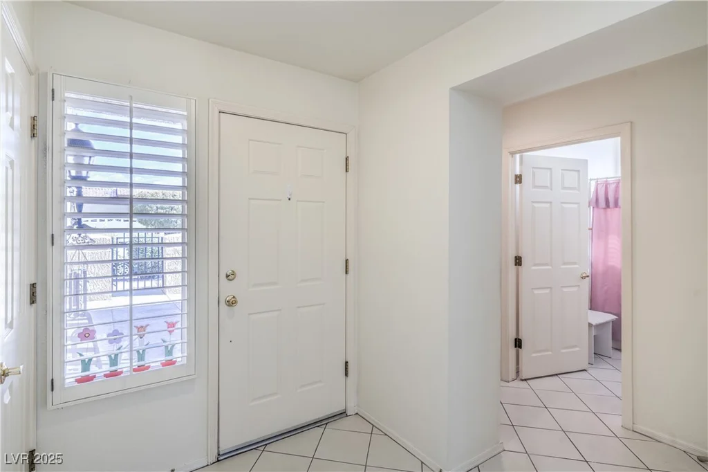 9409 JANUARY, Las Vegas, NV 89134