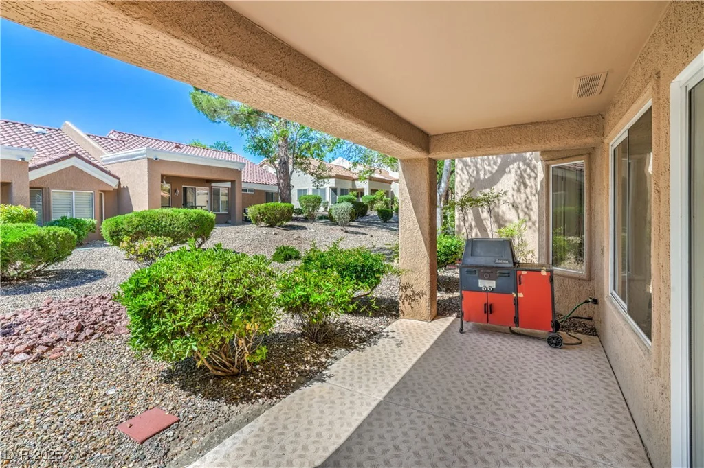 9409 JANUARY, Las Vegas, NV 89134