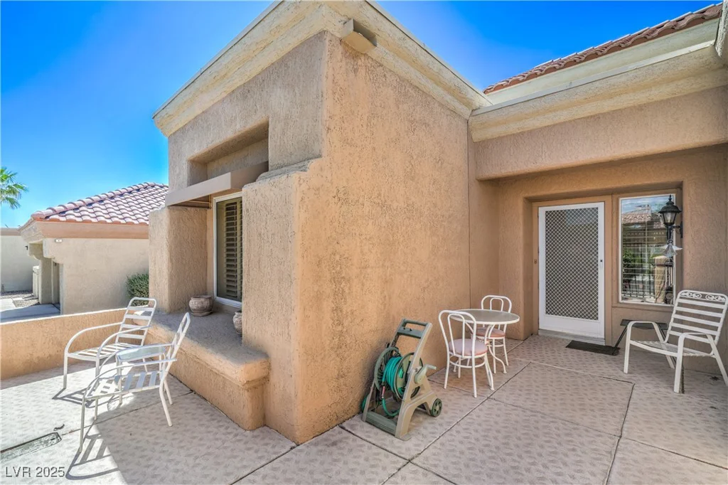 9409 JANUARY, Las Vegas, NV 89134