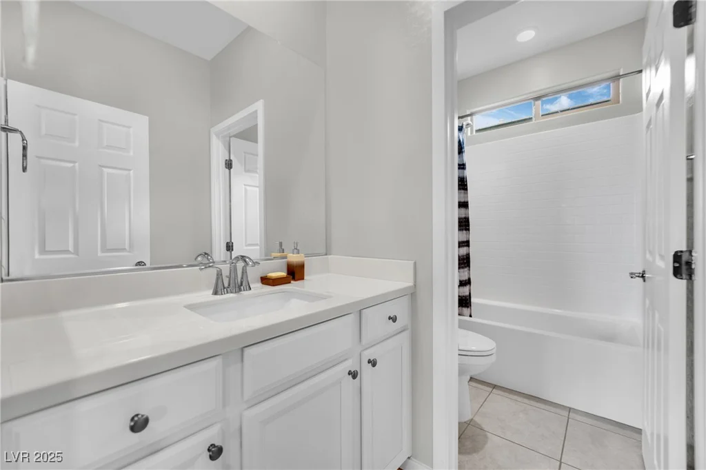 12341 Ferry Glide, Las Vegas, NV 89138