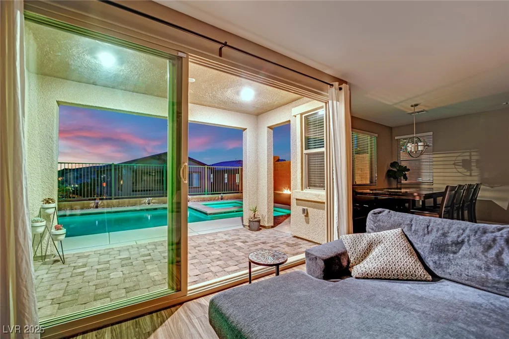 12341 Ferry Glide, Las Vegas, NV 89138