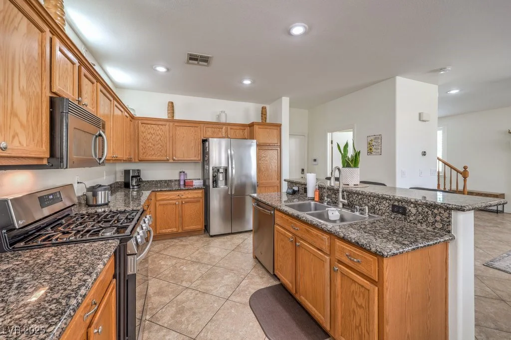 10294 Running Falls, Las Vegas, NV 89178