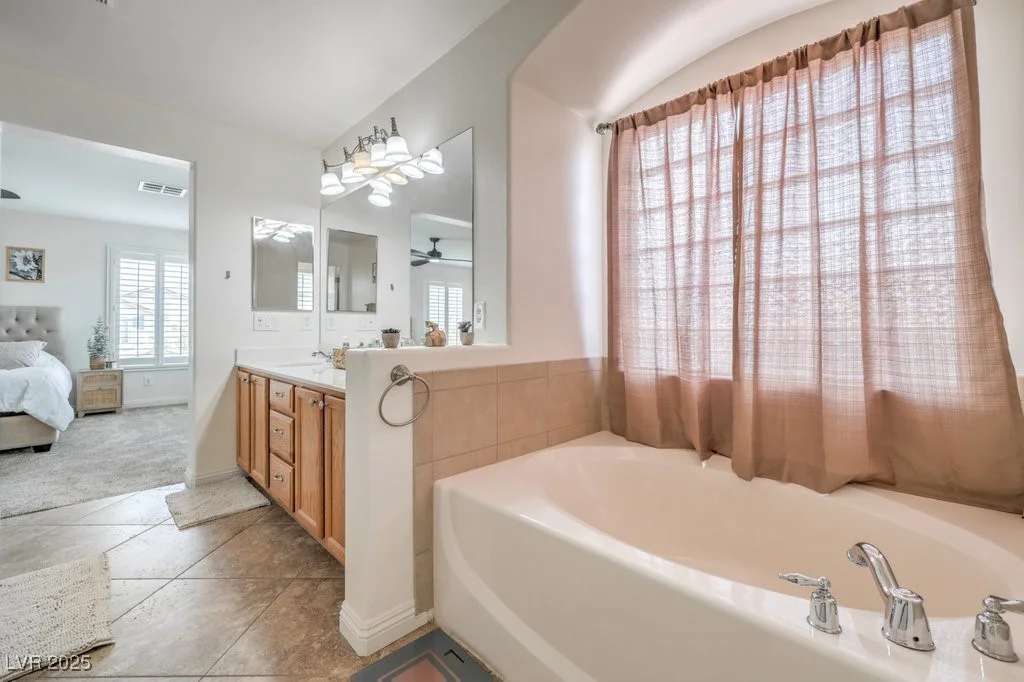 10294 Running Falls, Las Vegas, NV 89178