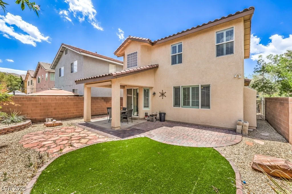 10294 Running Falls, Las Vegas, NV 89178
