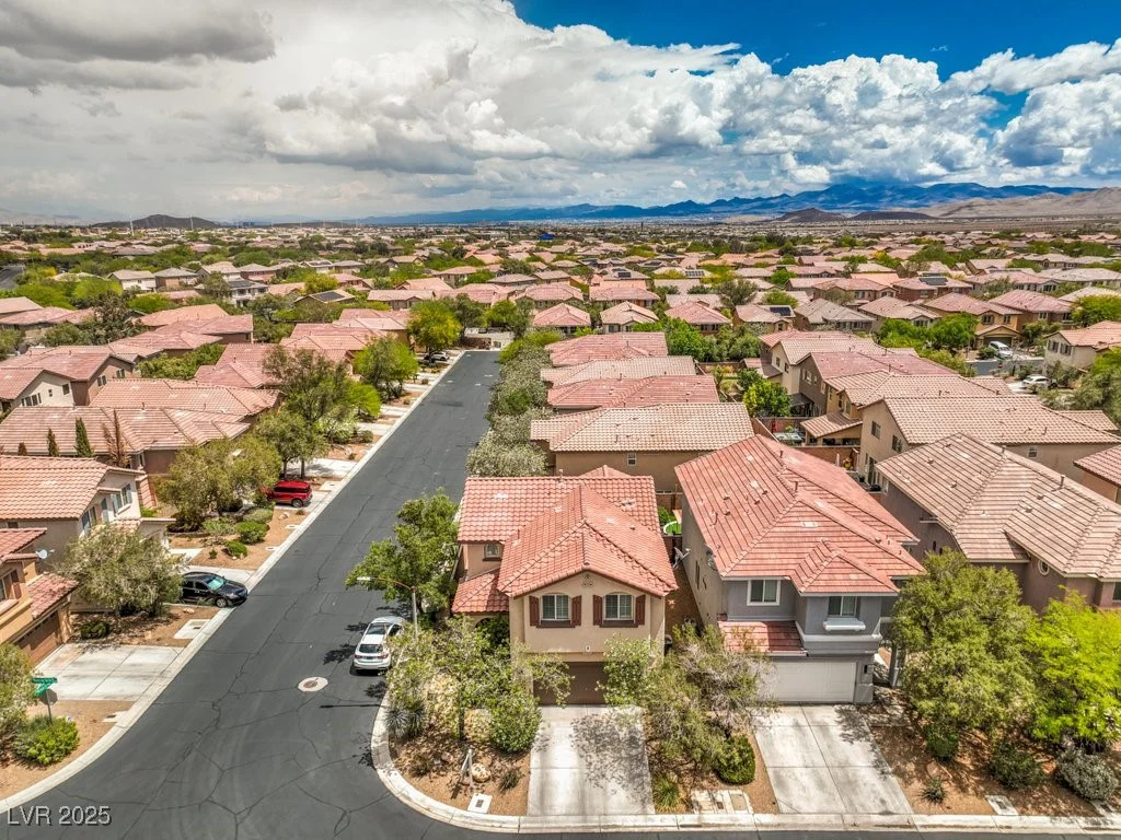 10294 Running Falls, Las Vegas, NV 89178