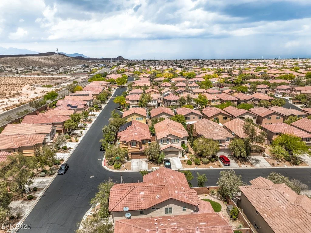 10294 Running Falls, Las Vegas, NV 89178