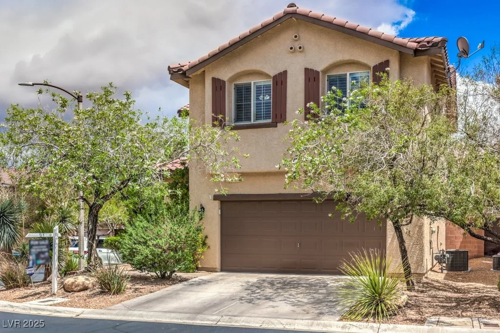 10294 Running Falls, Las Vegas, NV 89178