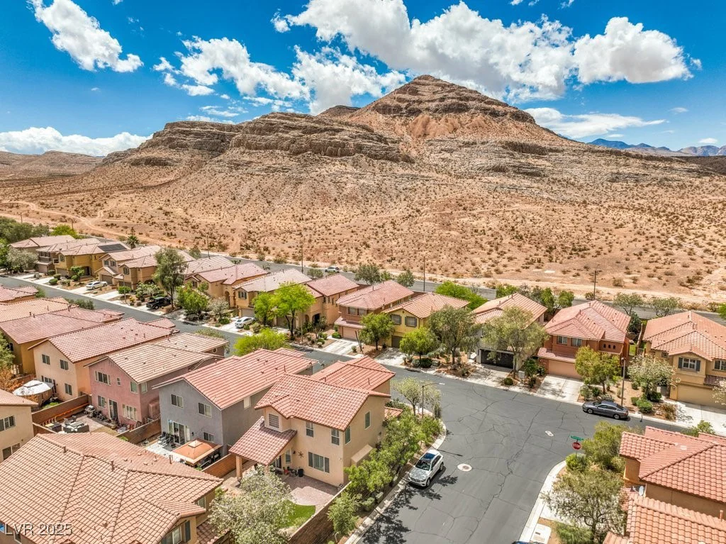 10294 Running Falls, Las Vegas, NV 89178