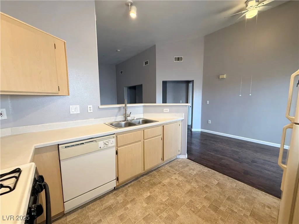 1881 Alexander, North Las Vegas, NV 89032