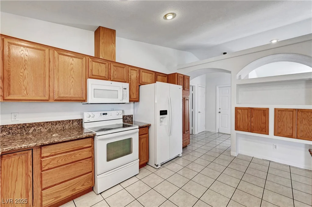 2398 Lamont, Las Vegas, NV 89104