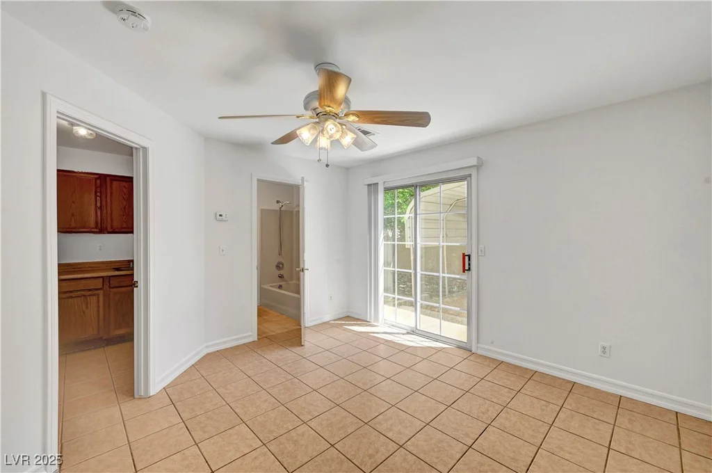 2398 Lamont, Las Vegas, NV 89104