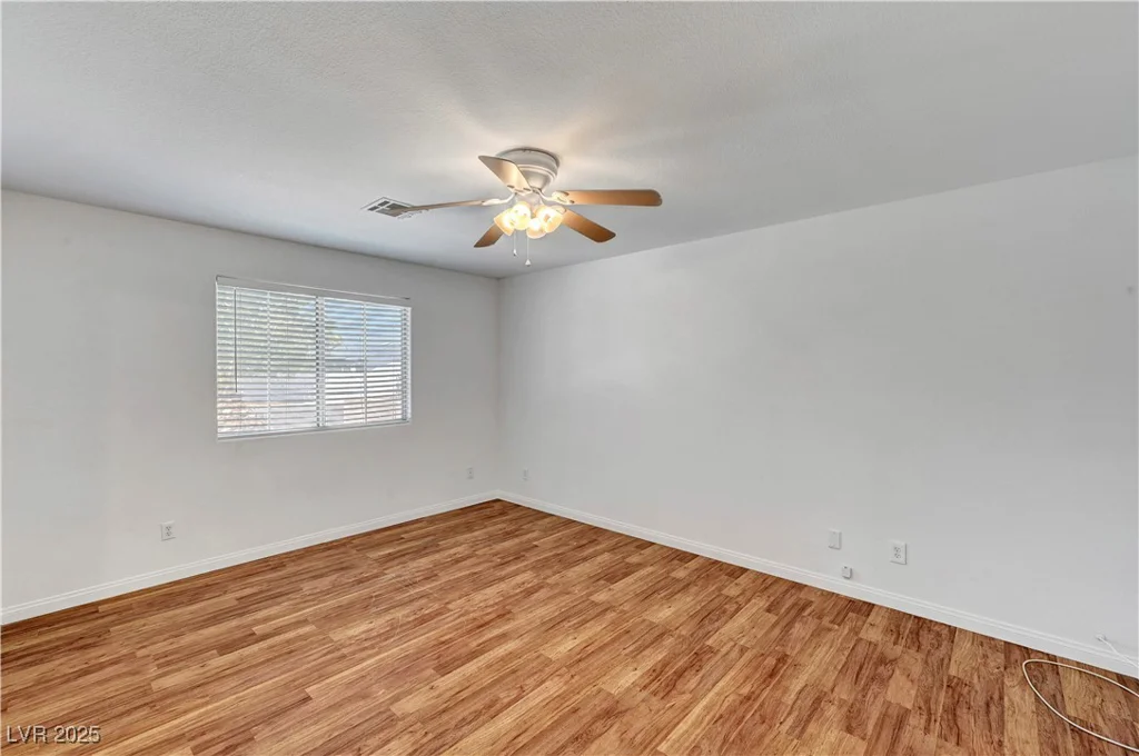 2398 Lamont, Las Vegas, NV 89104
