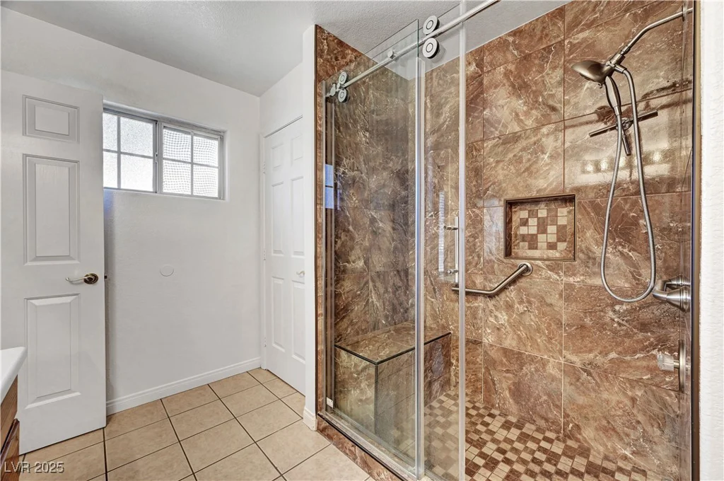 2398 Lamont, Las Vegas, NV 89104