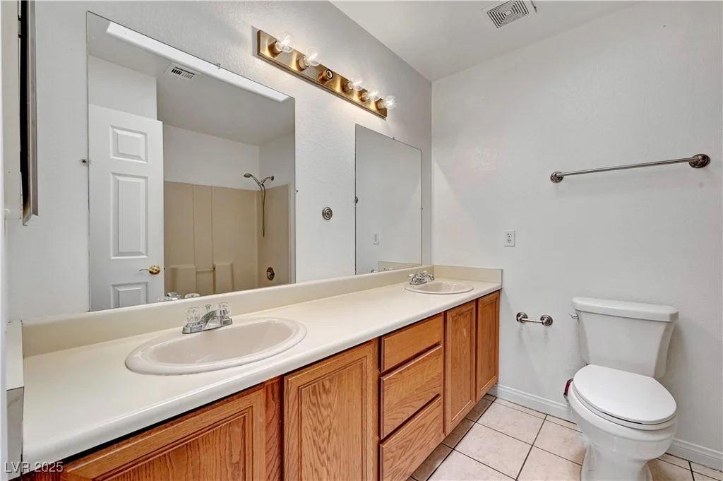 2398 Lamont, Las Vegas, NV 89104