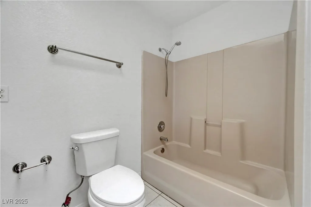 2398 Lamont, Las Vegas, NV 89104
