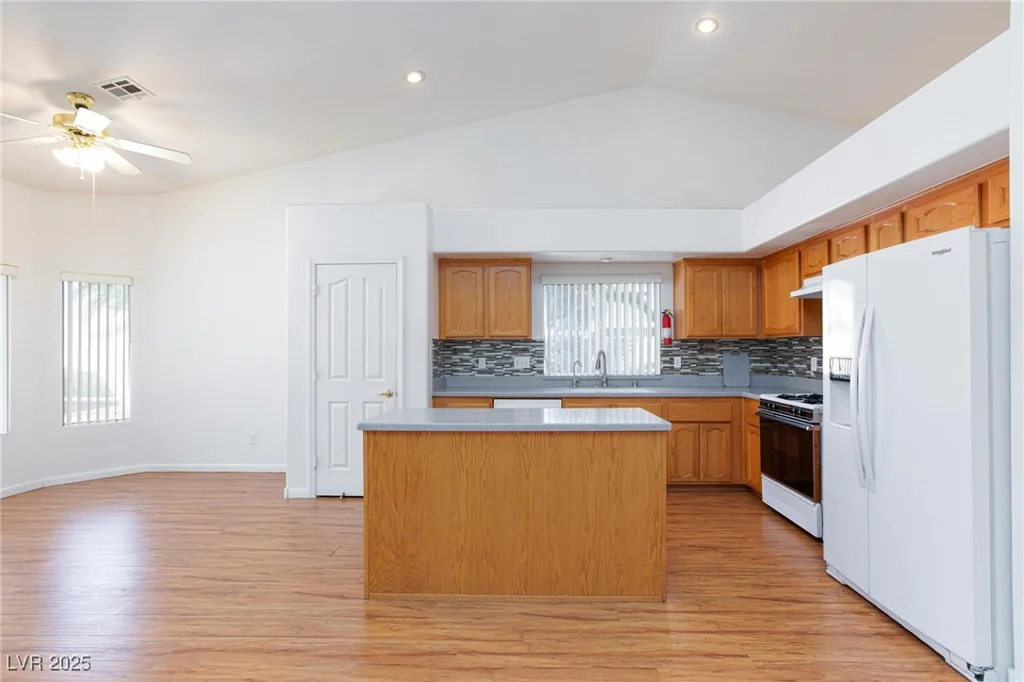 9091 Viking, Las Vegas, NV 89147