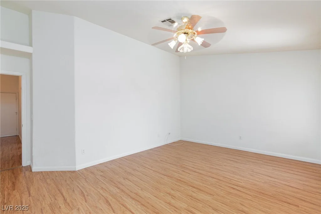 9091 Viking, Las Vegas, NV 89147