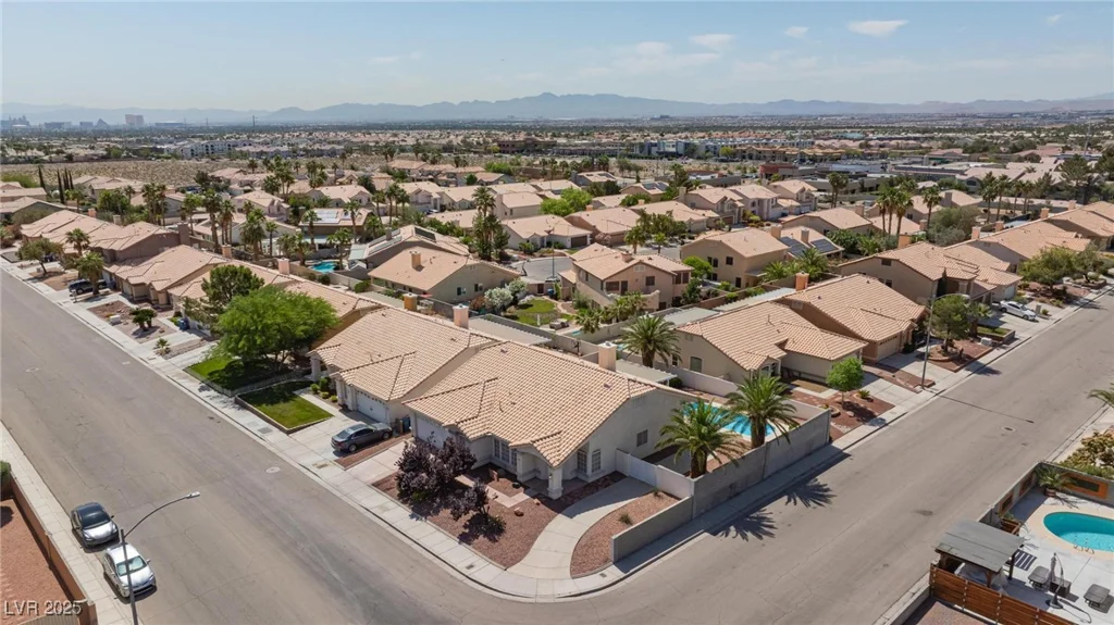 9091 Viking, Las Vegas, NV 89147