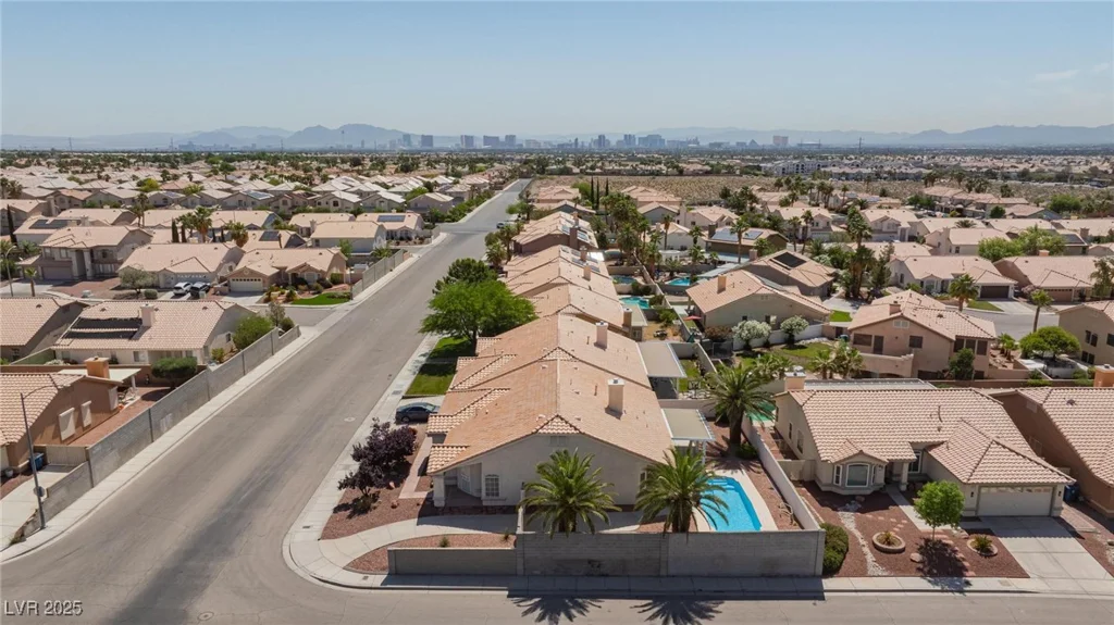 9091 Viking, Las Vegas, NV 89147