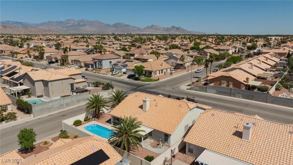 9091 Viking, Las Vegas, NV 89147