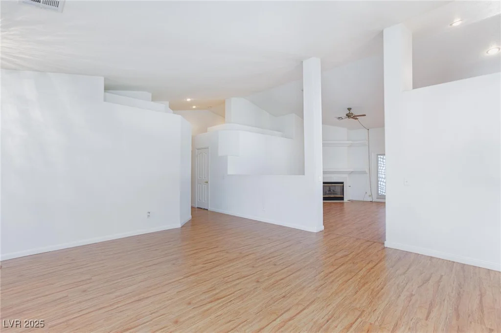 9091 Viking, Las Vegas, NV 89147
