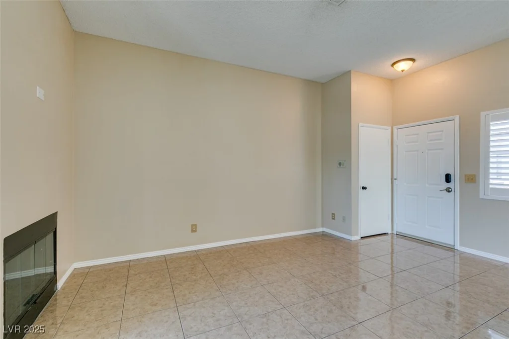 3150 Soft Breezes, Las Vegas, NV 89128