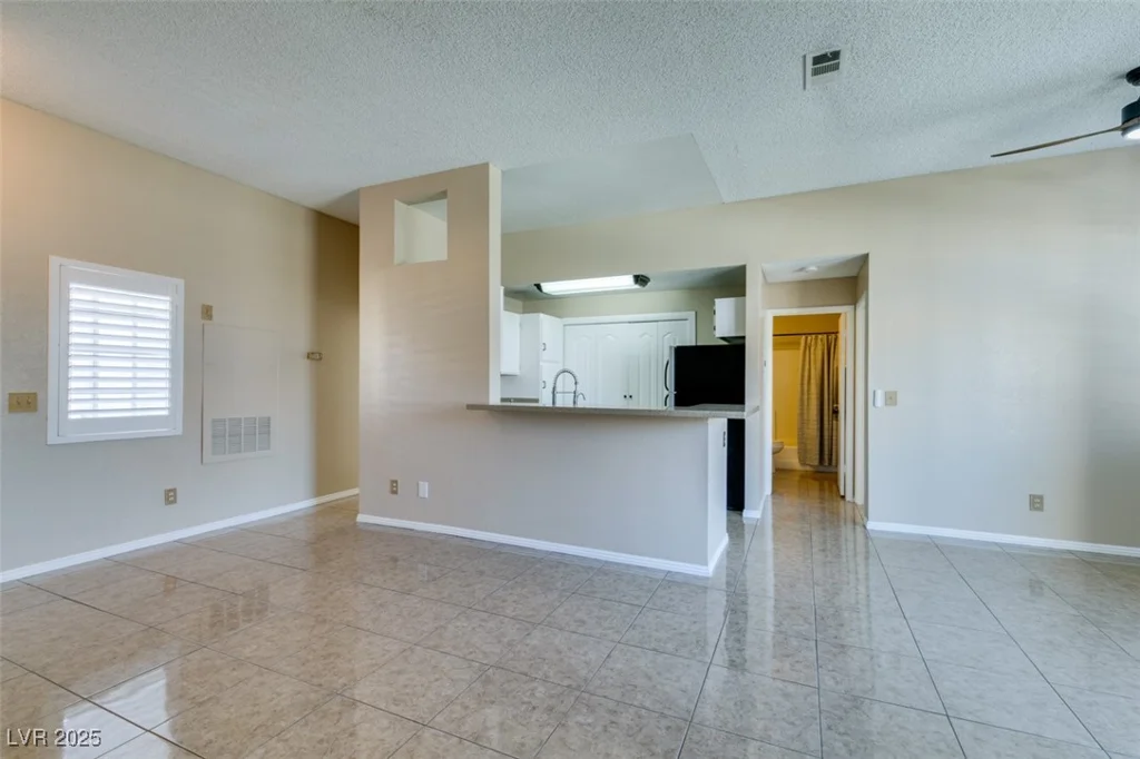 3150 Soft Breezes, Las Vegas, NV 89128