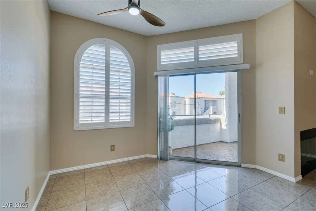 3150 Soft Breezes, Las Vegas, NV 89128