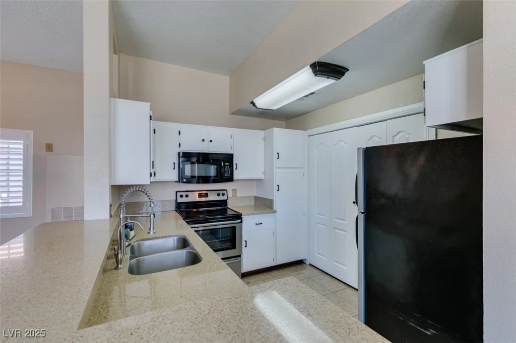 3150 Soft Breezes, Las Vegas, NV 89128