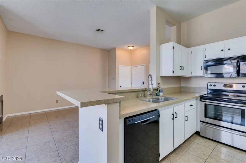 3150 Soft Breezes, Las Vegas, NV 89128