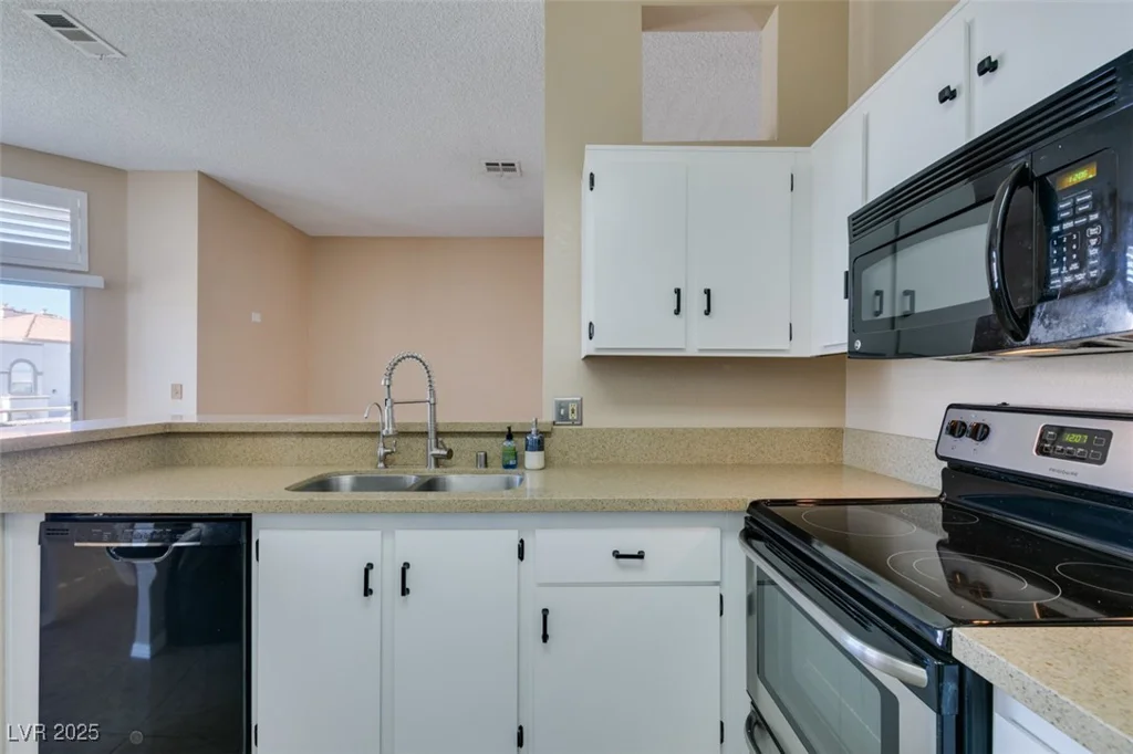 3150 Soft Breezes, Las Vegas, NV 89128