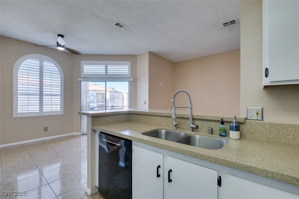 3150 Soft Breezes, Las Vegas, NV 89128