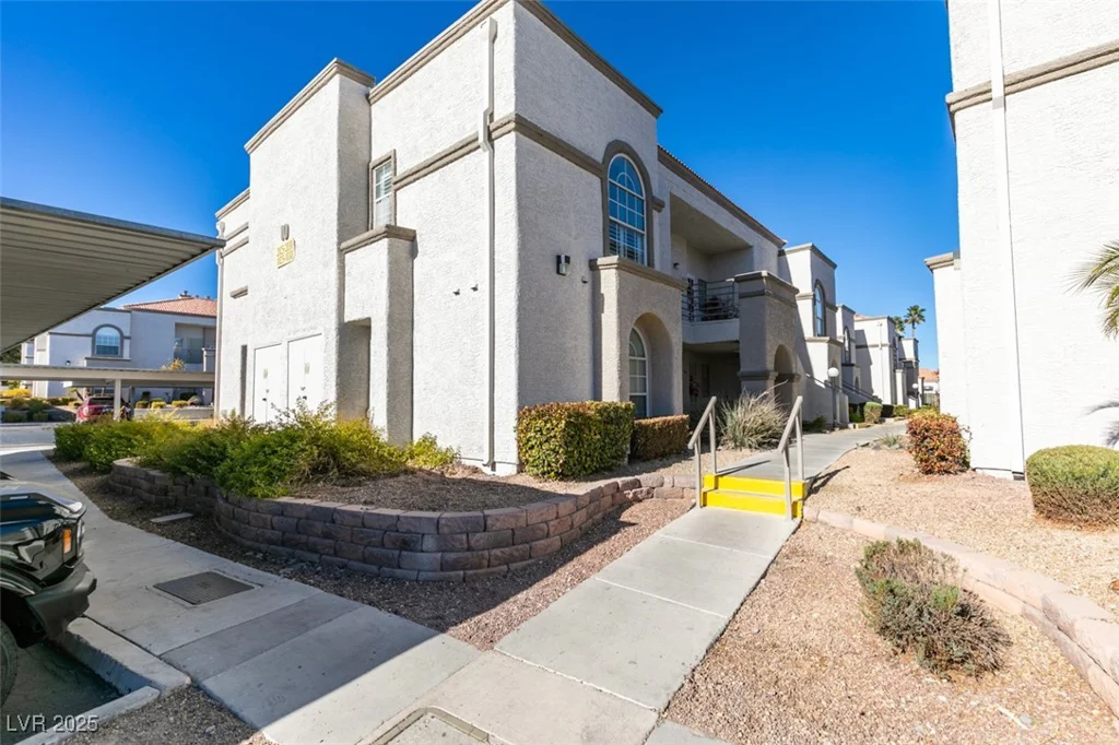 3150 Soft Breezes, Las Vegas, NV 89128